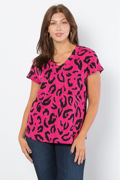 PT11580 URBAN RIB PRINT V NECK TEE